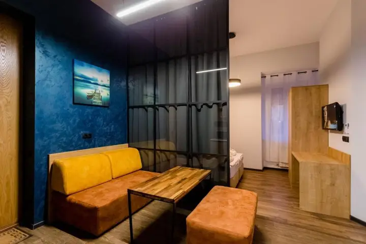 Тбилиси: Galaktion Tabidze Street 2BR Apartment