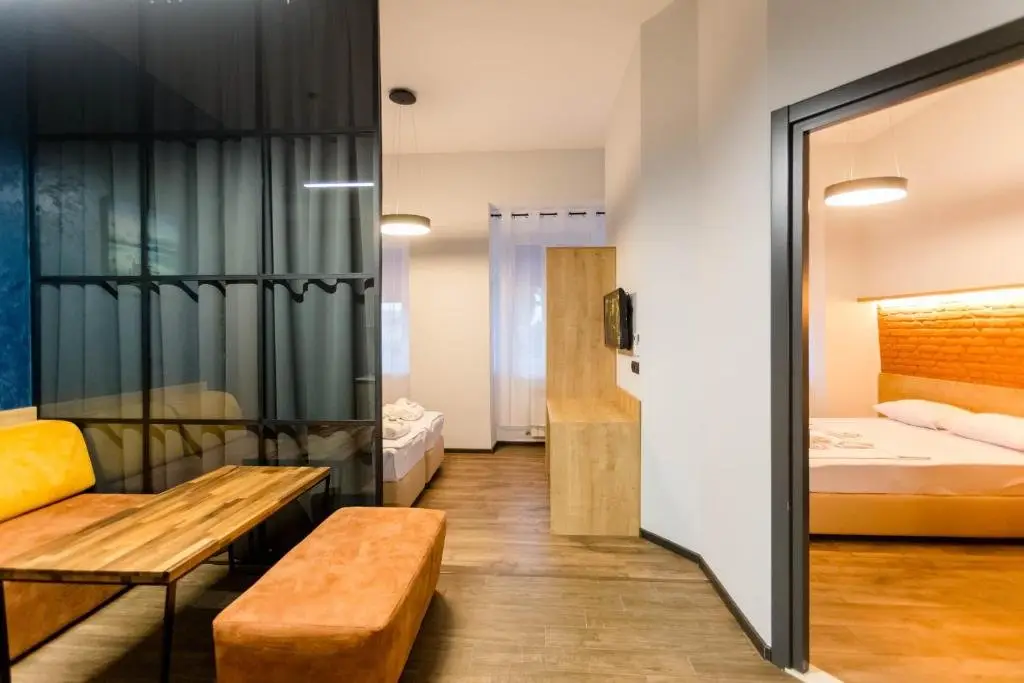 Тбилиси: Galaktion Tabidze Street 2BR Apartment