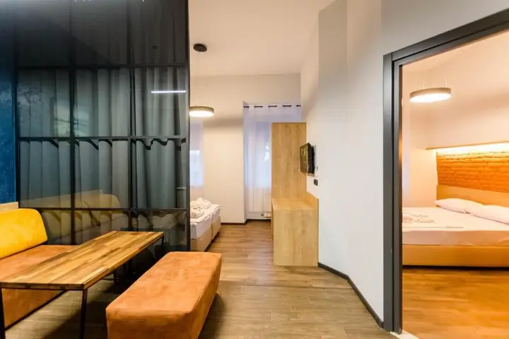 Тбилиси: Galaktion Tabidze Street 2BR Apartment