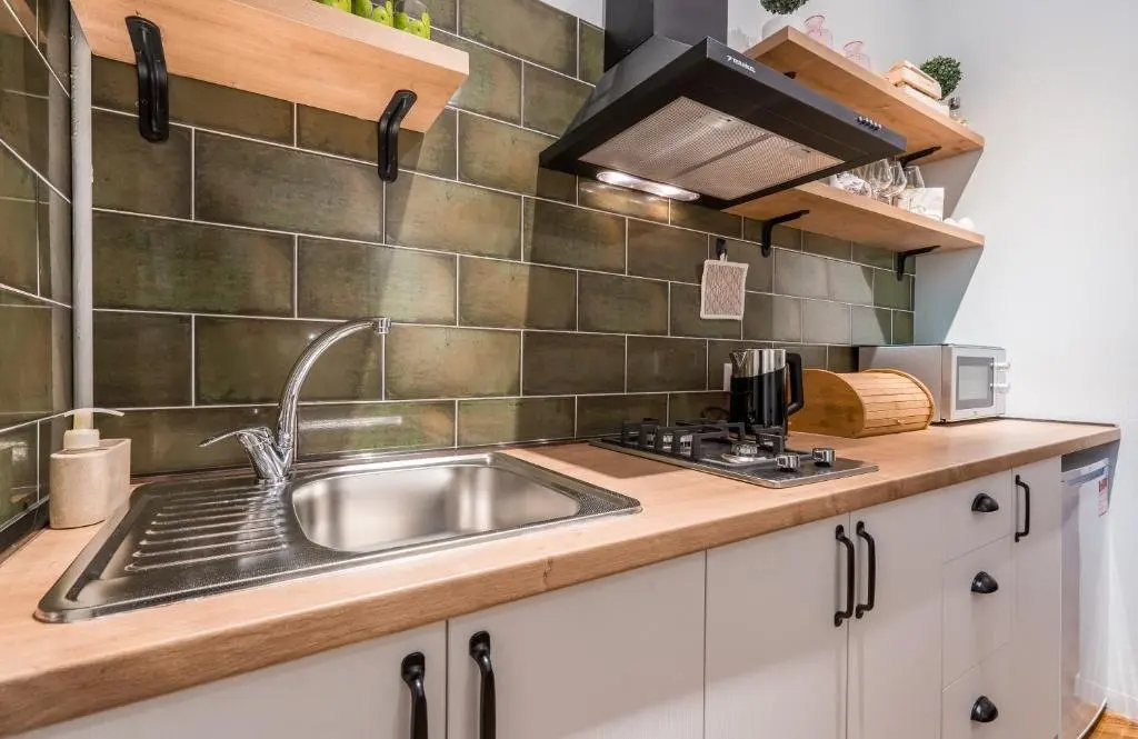 Тбилиси: Flat 18 - 2 BDR apt in the Heart of Old Tbilisi