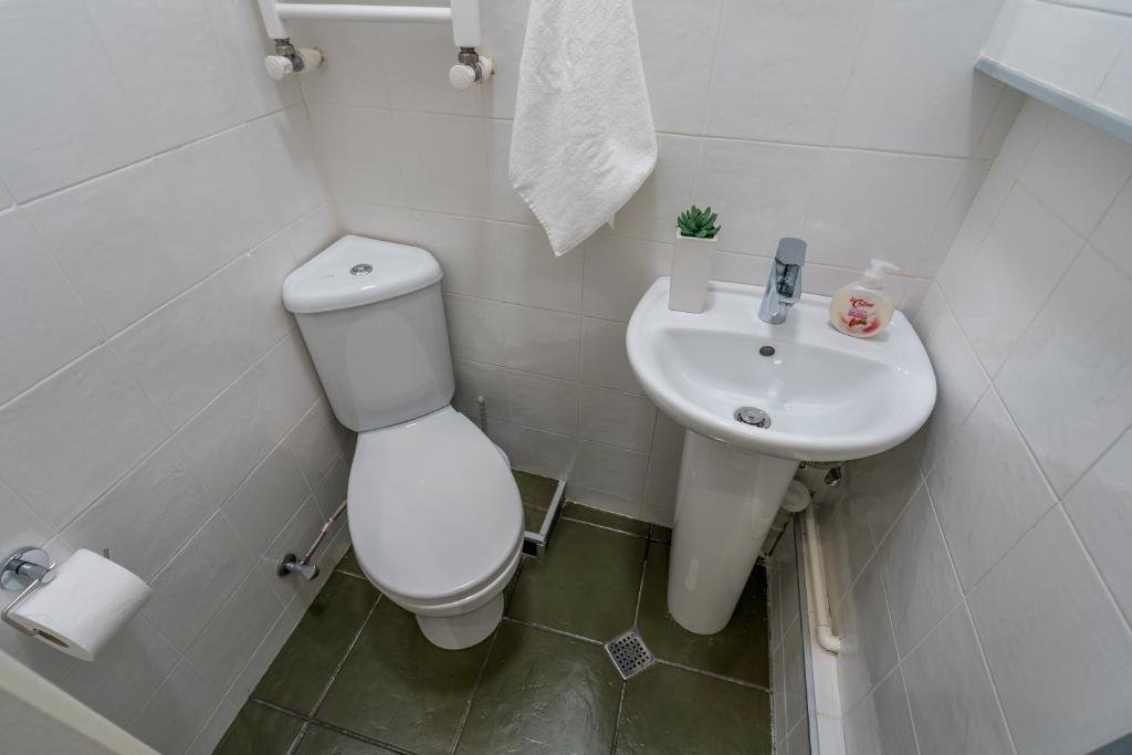 Тбилиси: Flat 18 - 2 BDR apt in the Heart of Old Tbilisi