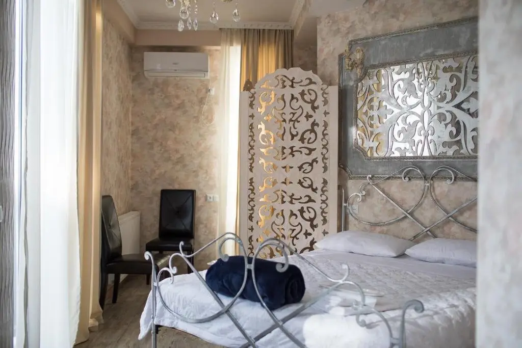 Тбилиси: Gold Apartment Rustaveli Chovelidze 8
