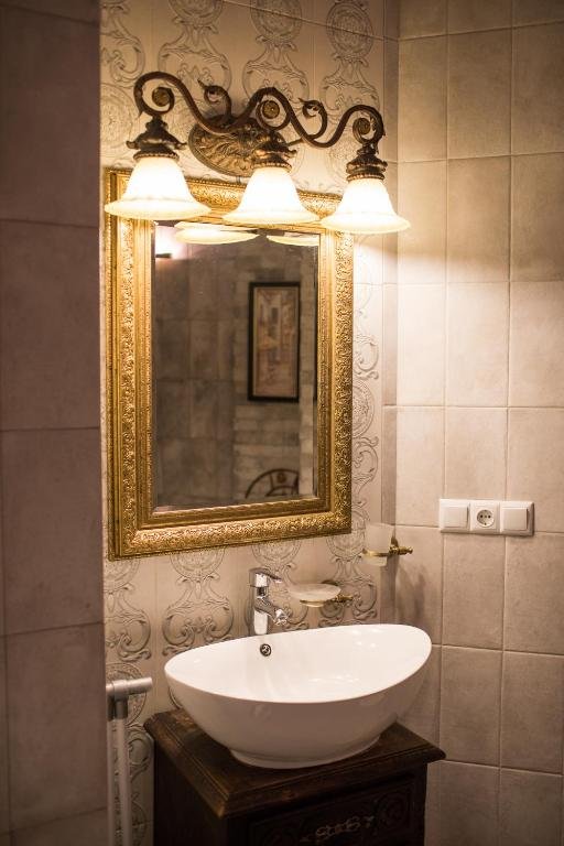 Тбилиси: Gold Apartment Rustaveli Chovelidze 8