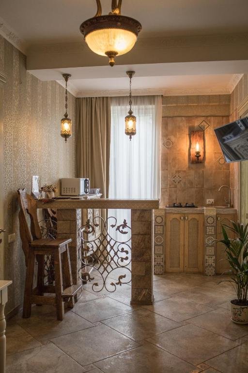 Тбилиси: Gold Apartment Rustaveli Chovelidze 8