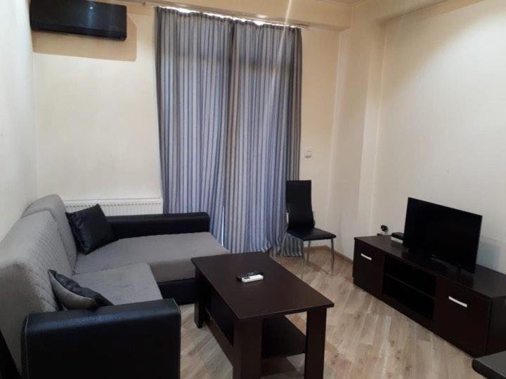 Тбилиси: cozy 2-room apartment in the new building Axis Palace 3