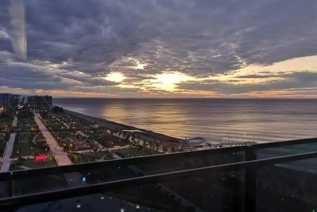 Батуми: [Half price offer] Premium One bedroom beach apartment, 100% sea view
