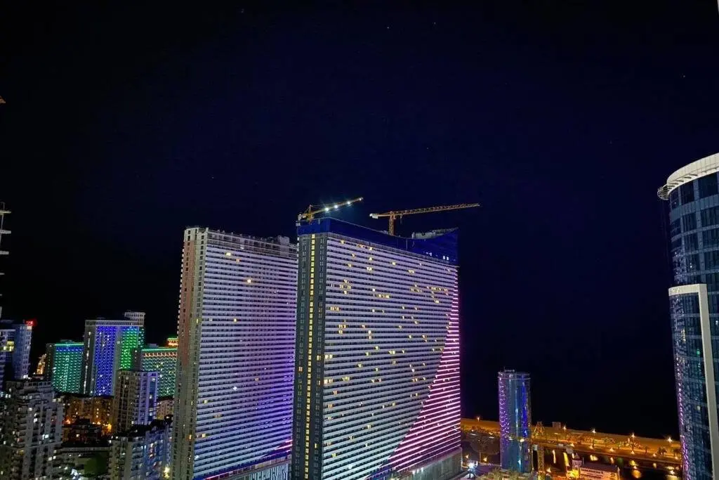 Батуми: Cosy Apartment in New Wave on 30th Floor