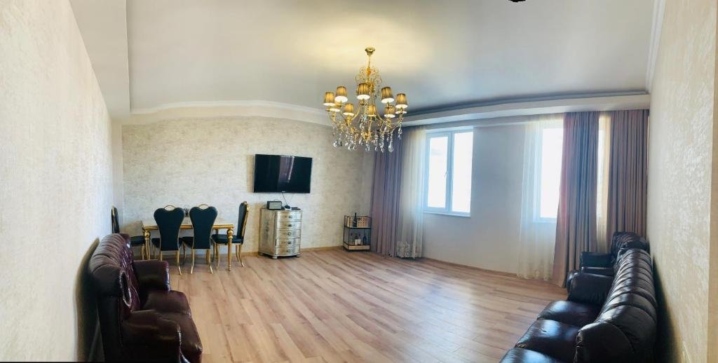 Тбилиси: COZY APARTMENT NeAR PHILARMONIE