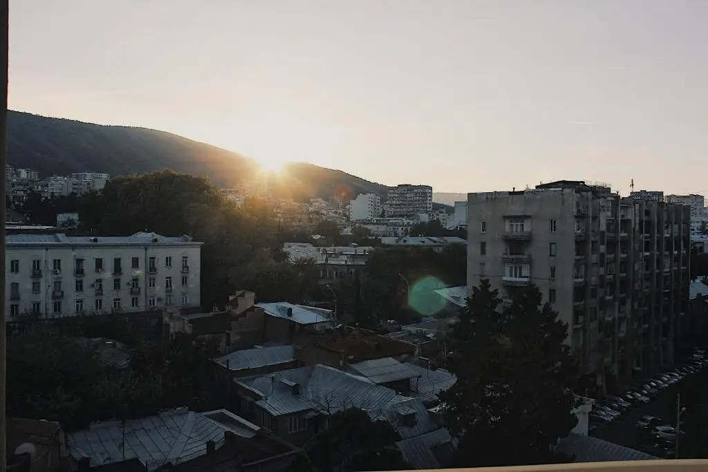 Тбилиси: COZY APARTMENT NeAR PHILARMONIE