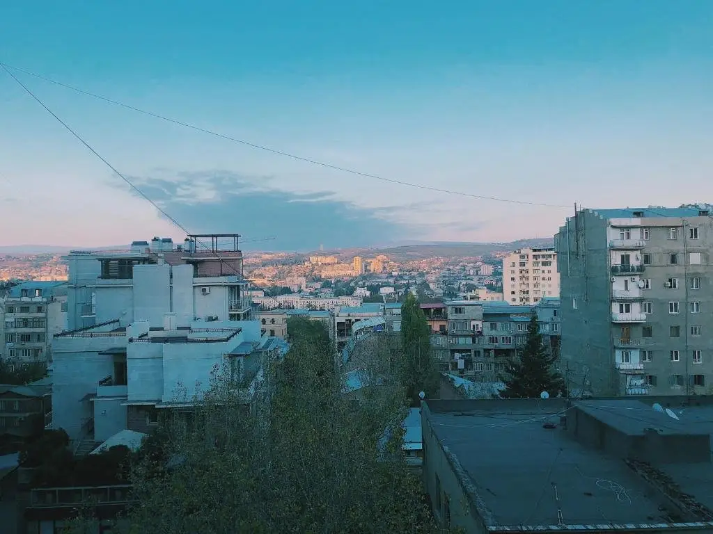 Тбилиси: COZY APARTMENT NeAR PHILARMONIE