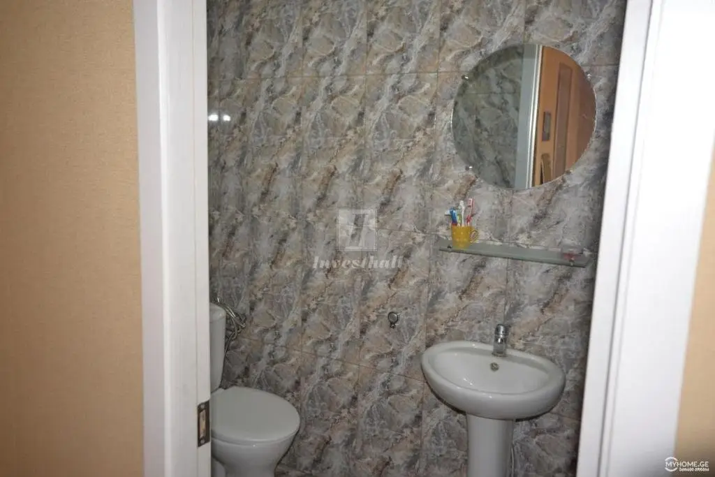 Тбилиси: D.Aghmashenebeli 146