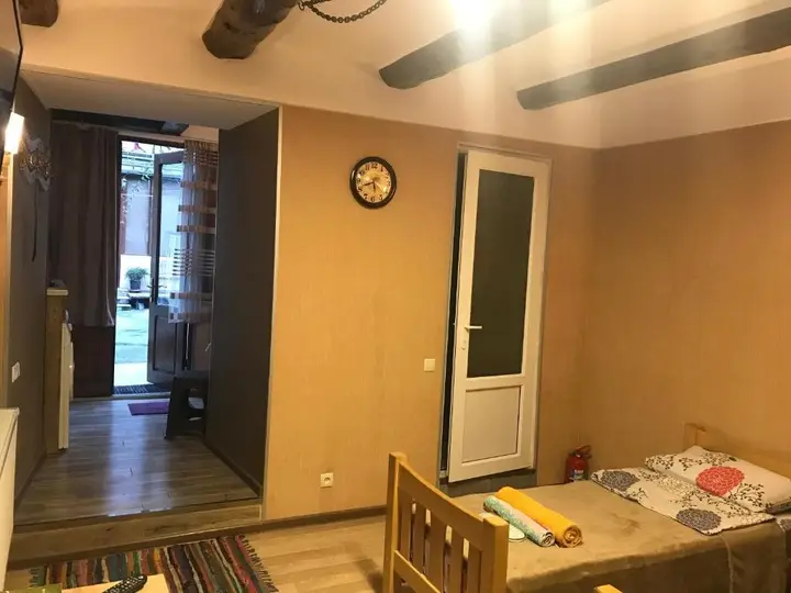 Тбилиси: Dzmebi Zubalashvilebi Street N8