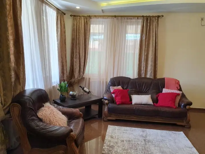 Тбилиси: Cosy House with Private Pool and Barbecue Place
