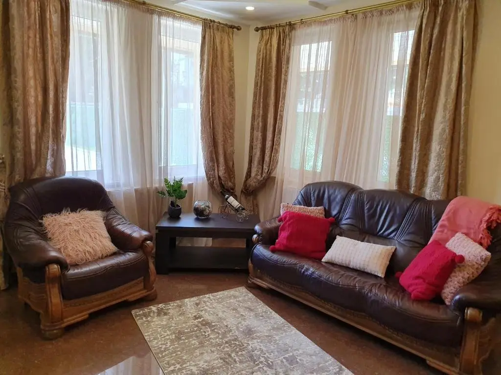 Тбилиси: Cosy House with Private Pool and Barbecue Place