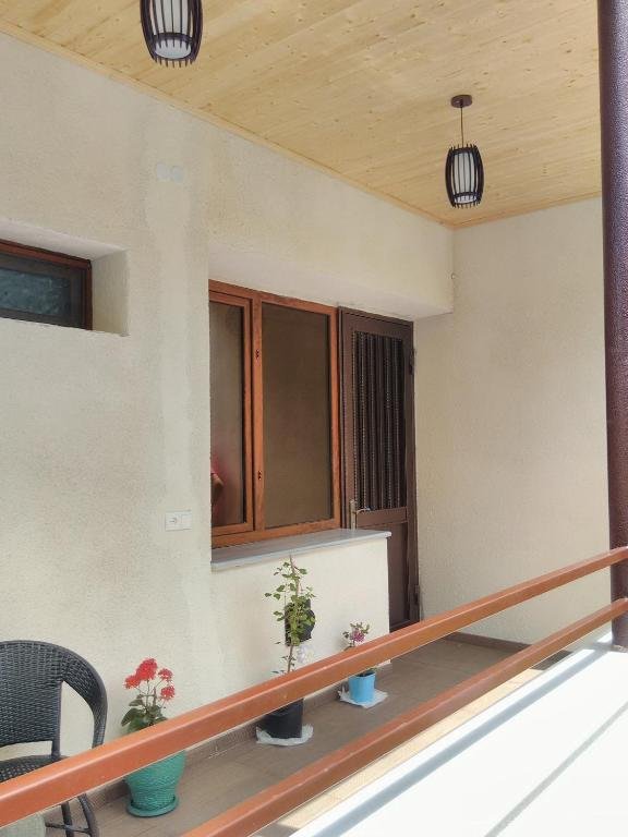 Кутаиси: Friendly House