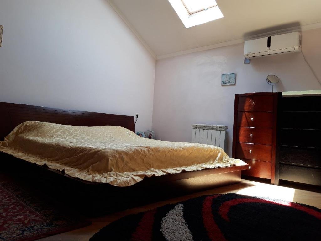 Тбилиси: Guest-House