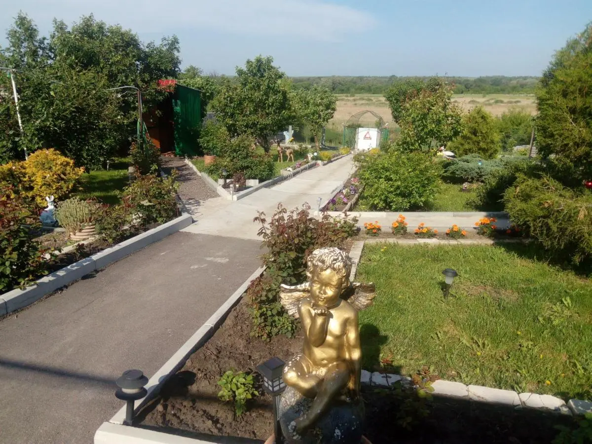 Radchenskoye: Gostevoi Dvor Ivushka