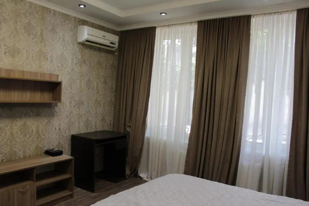 Тбилиси: guest house at avlabari