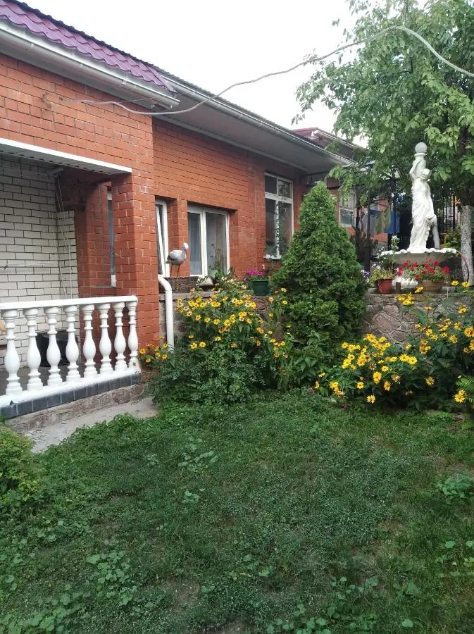 Павловск: Guest house on 1 Maya 50
