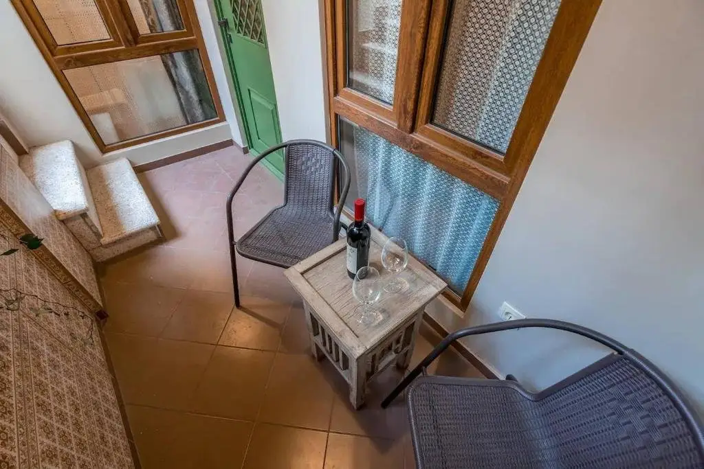Тбилиси: ?Cozy And Stylish 1br Apt. Near Rustaveli Avenue?