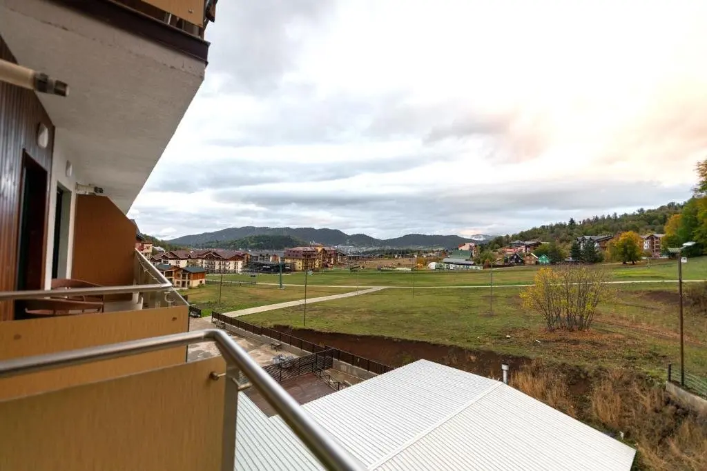 Бакуриани: Crystal Residence Apartments in Bakuriani