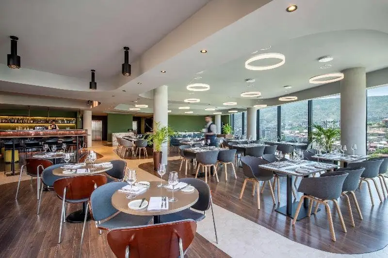 Тбилиси: Golden Tulip Design Tbilisi