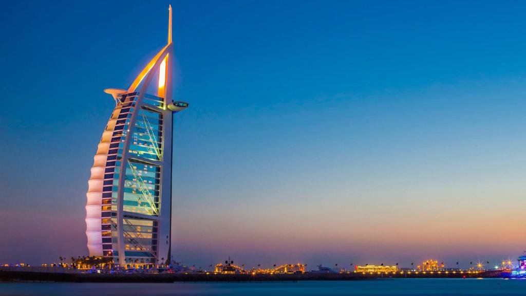 Дубай: ENJOY-METRO Al-barsha