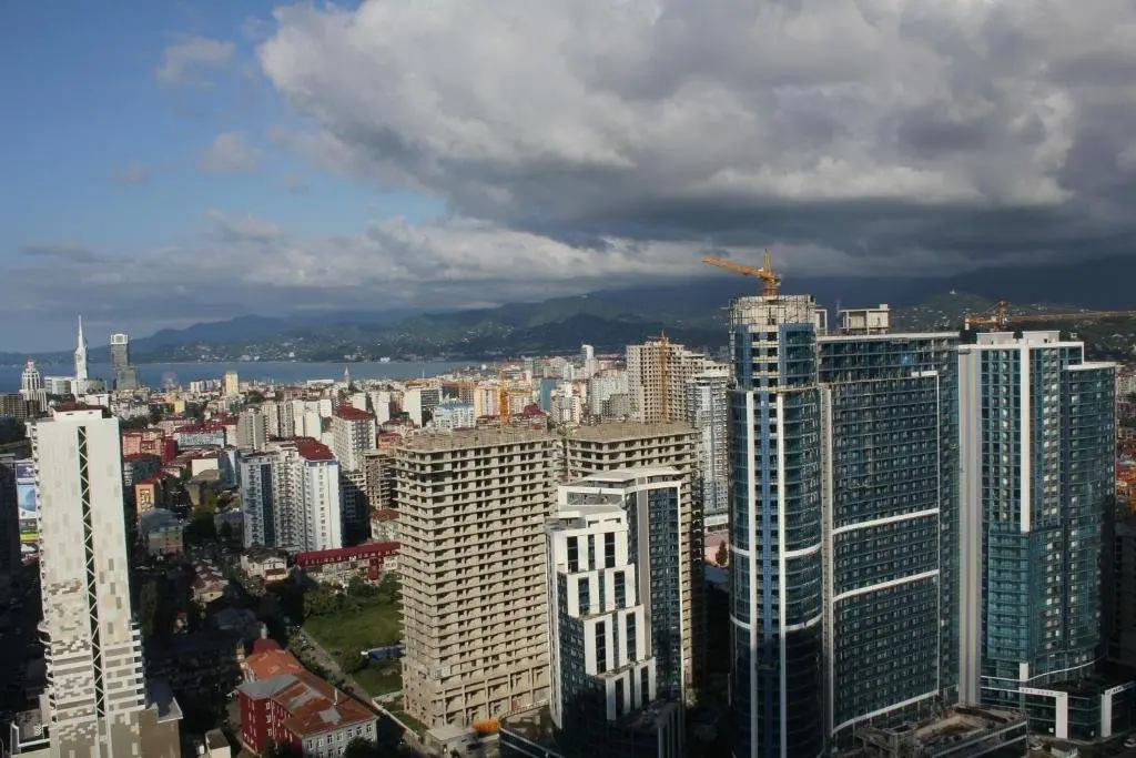 Батуми: Guga Apartments in Orbi Twin Tower