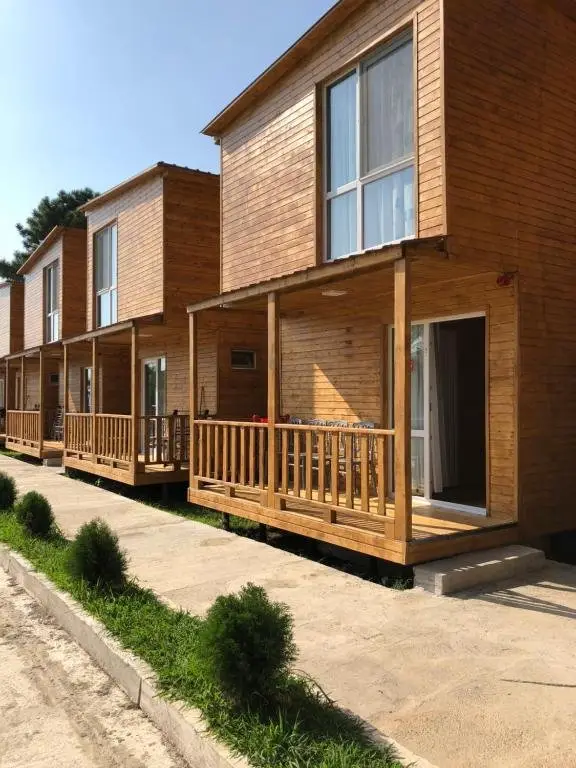 Уреки: Cottage