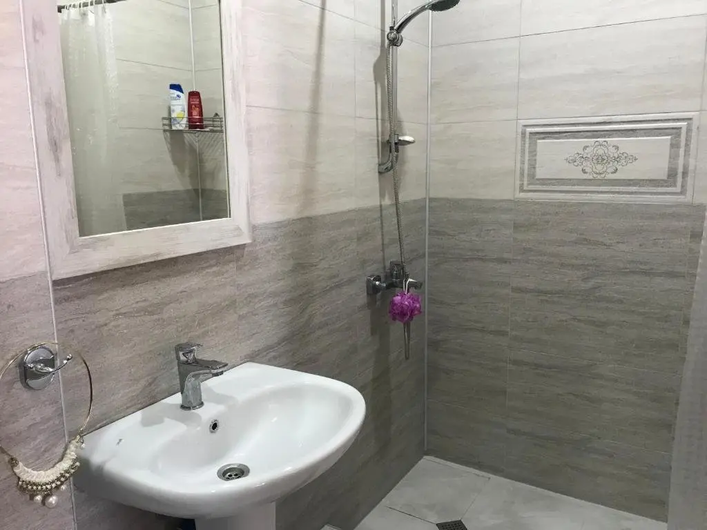 Батуми: Guest House kartvelishvili