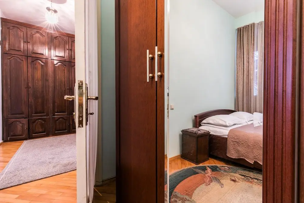Тбилиси: Freedom Square Apartment With View