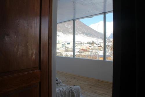 Местиа: Guesthouse AlpenRose
