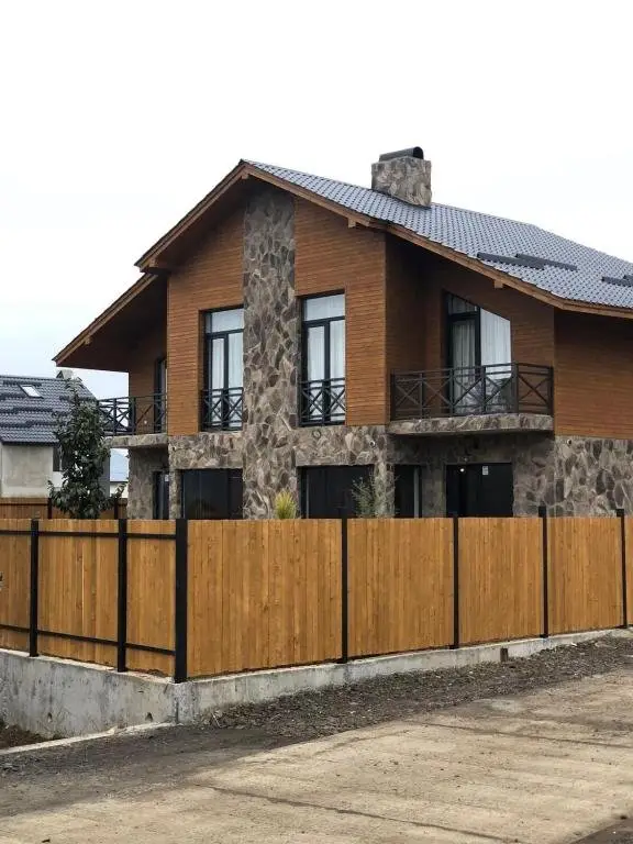 Бакуриани: Cottage Near Didveli, Bakuriani - котедж в Бакуриани