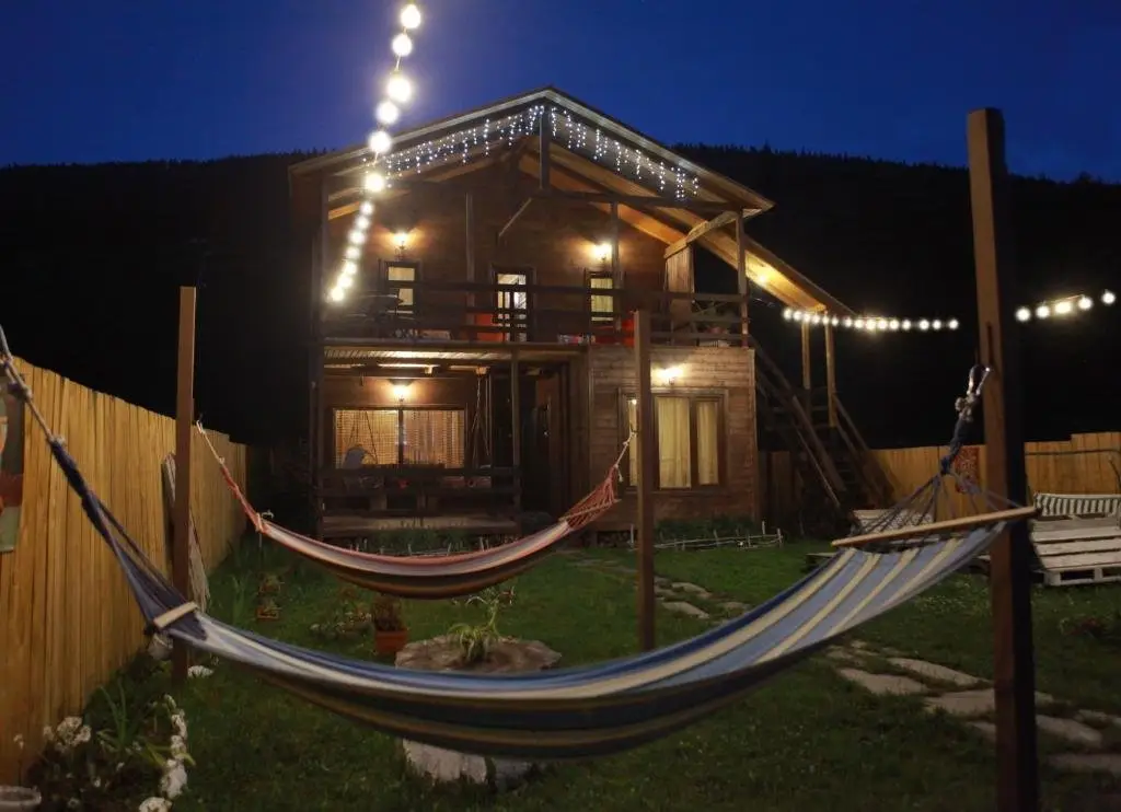 Местиа: Cottage Woodside