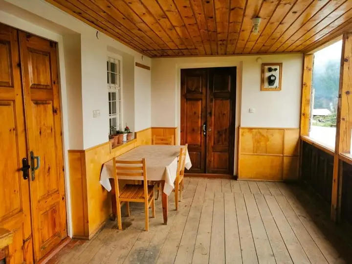 Омало: Guesthouse Sagrila