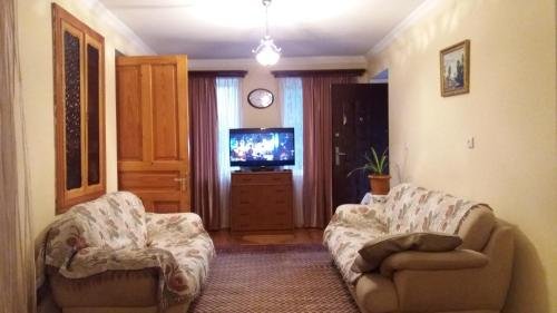Кутаиси: Guest House T&N