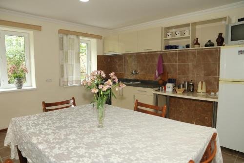 Кутаиси: Guest House At The Park