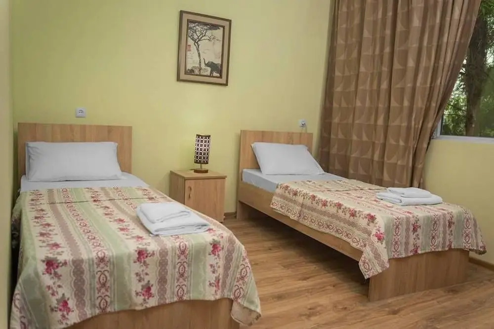 Уреки: Holiday Cottage