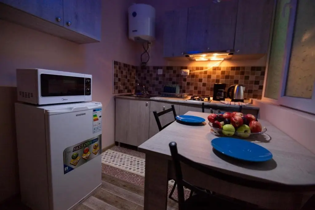 Уреки: Holiday Cottage
