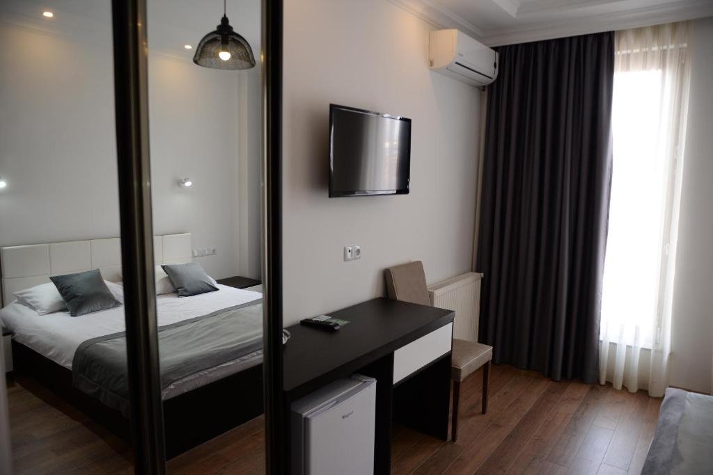 Батуми: Guest House Gantiadi