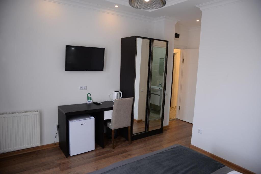 Батуми: Guest House Gantiadi