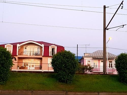 Батуми: Dato - House
