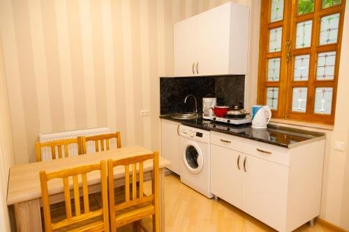 Тбилиси: Holiday Rooms