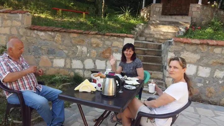 Кутаиси: Guest House Godogani