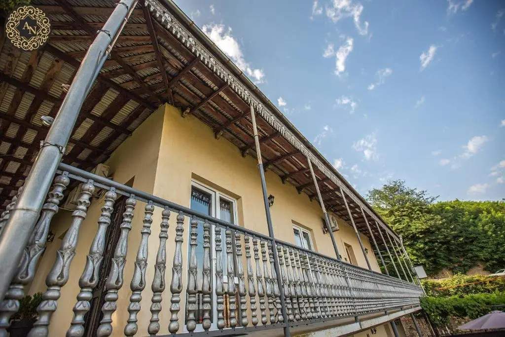 Кутаиси: guesthouse anina