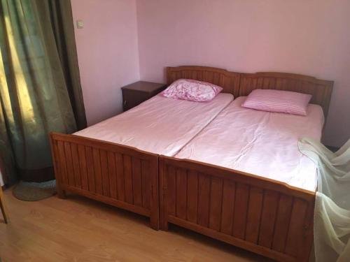 Батуми: Family Guest House Kananeli