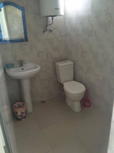 Батуми: Family Guest House Kananeli