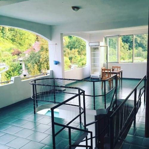 Батуми: Family Guest House Kananeli