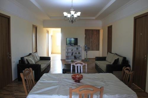 Батуми: Guesthouse Marinian