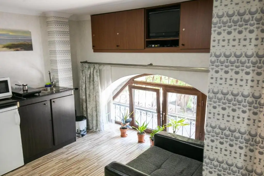 Тбилиси: H&B Apartments Akhvelediani II